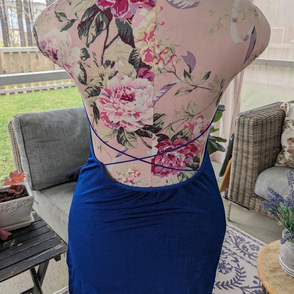 Backless Blue Dress - Picture 5 of 7